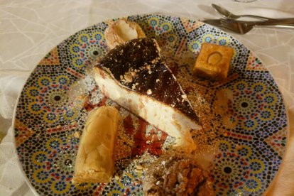 Tarta de queso con pastas marroquíes del restaurante Al-Jaima.