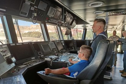 El Buque de Acción Marítima 'Tornado', amarrado en el Puerto de Almería.