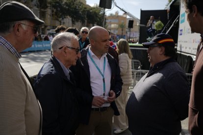 La llegada de la Clásica en Roquetas de Mar.