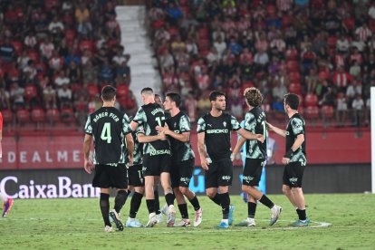 El Sporting celebrando su gol al Almería en el partido de la primera vuelta.