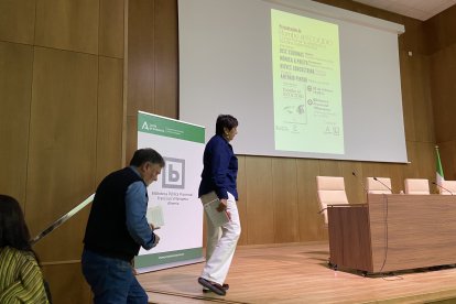 Presentación del libro 'Rumbo al ecocidio' en la Biblioteca Villaespesa
