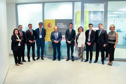 Reunión con la Oficina Económica y Comercial de la Embajada de España en EAU.