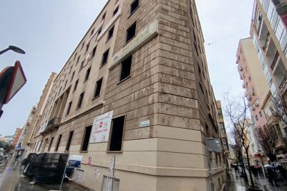 Vista del edificio sindical en marcha