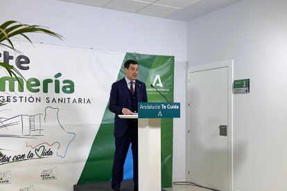 El presidente de la Junta de Andalucía, Juanma Moreno, en su intervención en el acto de inauguración.