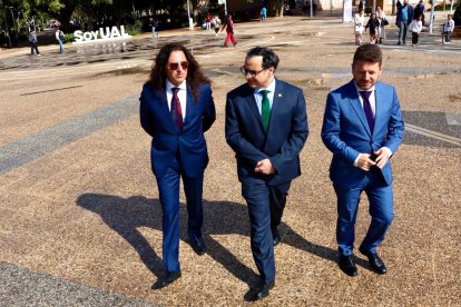 Entrega de la Medalla de Oro de la Universidad de Almería a Tomatito.