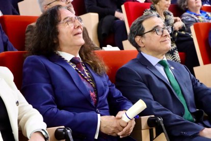 Entrega de la Medalla de Oro de la Universidad de Almería a Tomatito.