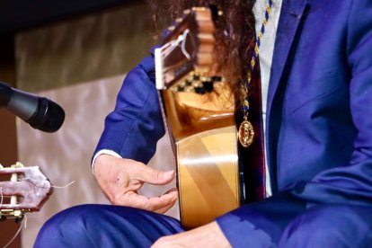 Entrega de la Medalla de Oro de la Universidad de Almería a Tomatito.