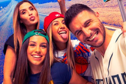 Joaquin y su familia en la serie 'El capitán América'