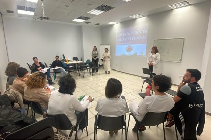 Escuela de Pacientes de cáncer de mama del Hospital Universitario de Poniente