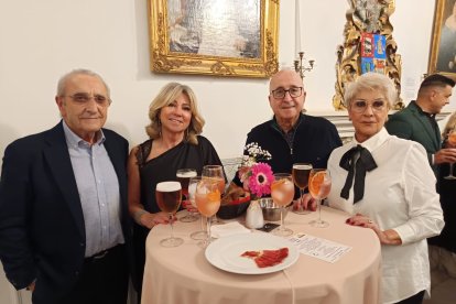 Ana y Juan Luís, junto a  Mercedes y Jorge de Copysur.