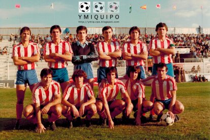 Aquel Poli de 1983 con 'Fafi' posando agachado el primero de izquierda a derecha.