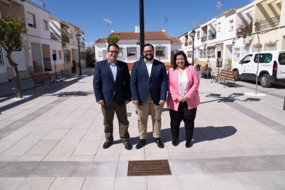 Se ha llevado a cabo una renovación integral de la Plaza Islas Baleares.