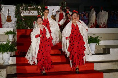 Primer Salón de Moda Flamenca Vícar.