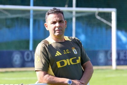 Javi Calleja fue despedido en el Real Oviedo tras 32 partidos y 51 puntos en el casillero.