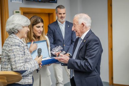 Placa conmemorativa.