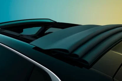 Imagen del techo practicable del nuevo Renault 4 Plein Sud