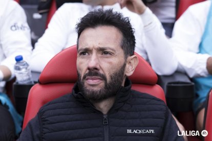 El entrenador que lo ha cambiado todo está muy unido a Corona.