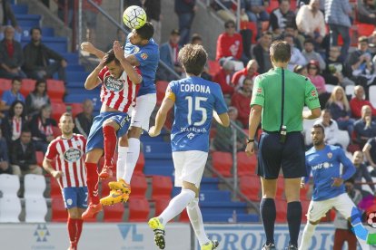 Firmó en un Almería que buscaba el regreso a Primera y se salvó por los pelos.