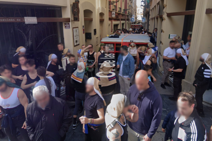 El ensayo de la Cena cazado por Google Street View.