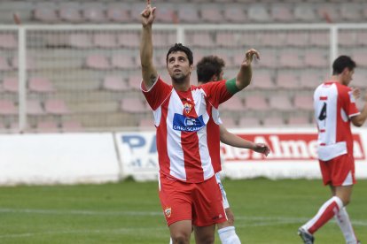 Una mirada al cielo por su abuelo Antonio Jiménez al que quería con locura.