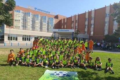 Foto de familia del cierre de temporada del Club Vithas Almería Futsal.