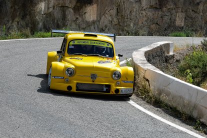 Salvador Garcia y Sánchez Acacio, con un Seat JTR S600, se impusieron en la clasificación general.
