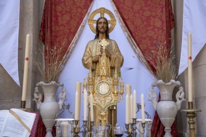 Altar del Santo Sepulcro en la iglesia de San Pedro.