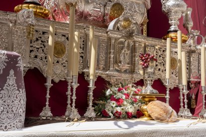 Altar de la Macarena en las Siervas.