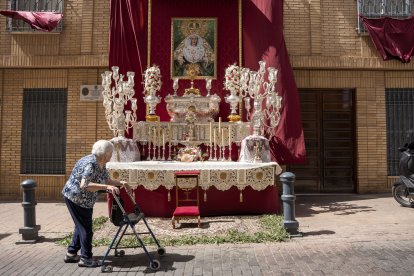 Altar de la Macarena en las Siervas.