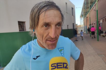 Isidro sigue disfrutando del fútbol como veterano.