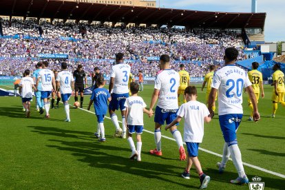 En La Romareda suspiran por el regreso del Real Zaragoza a Primera.