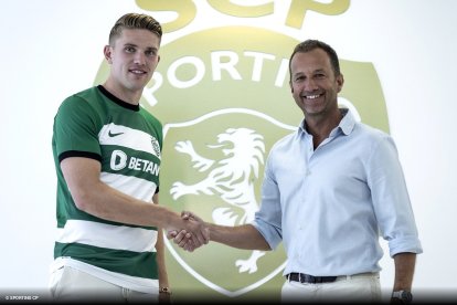 Gyökeres y Varandas cuando cerraron el fichaje por el Sporting en 2023.