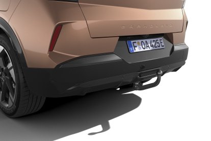 Gran diversión de conducción eléctrica: cargador universal, bolsas para cables de carga y mucho más.