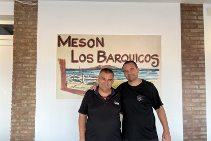 Ramón y Javi Venzal en la terraza de 'Los Barquicos'