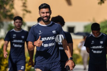 Rubén Duarte durante la pretemporada con el Pumas.