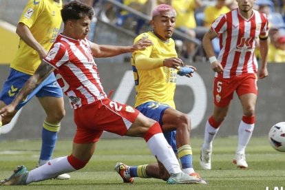 Marcos Peña en su debut en Primera División contra Las Palmas.