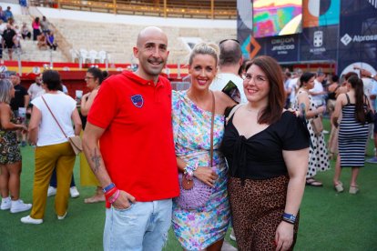 Adri, Patricia y Gely.