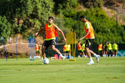 Álex Muñoz, una de las caras nuevas para reforzar el lateral izquierdo.