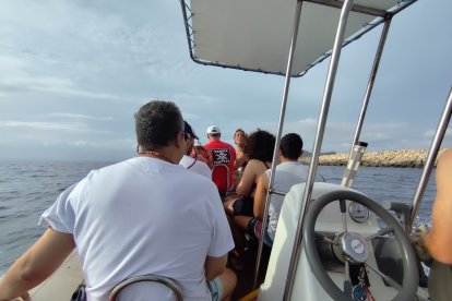 Pasajeros procedentes de toda España durante la ruta en el Cabo de Gata.