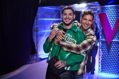 RVFV actuará en el descanso. En la imagen, con David Bisbal en 'La Voz'.