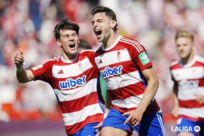Lucas Boyé llegaba a un Granada de Primera con el que marcaba y disfrutaba.