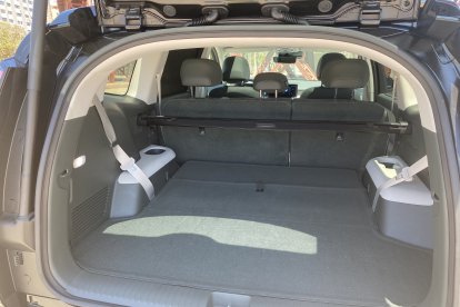 Impresionante espacio interior para viajar en familia gracias a sus tres filas de asientos