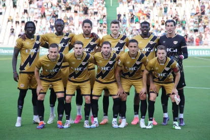 El Rayo Vallecano abría la puerta de la Primera a Embarba la pasada Liga.