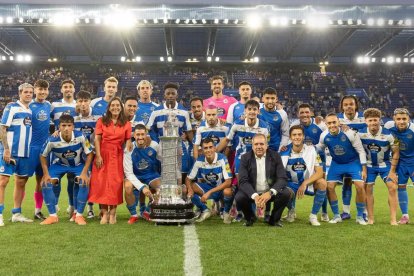 El Depor celebrando el Trofeo Teresa Herrera con una plantilla definida.