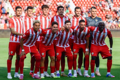 Un futbolista clave en el once rojiblanco de Rubi.