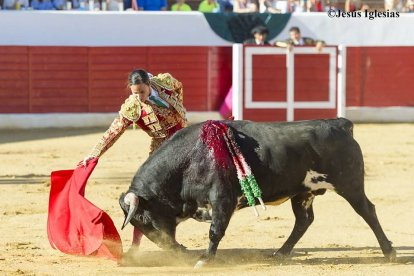 Cristina Hernández en plena faena.