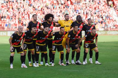 El once del equipo de Vallecas con Aridane titular en el Almería-Rayo.