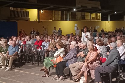Jesús Corbacho, sorprendió a todos arrancando sus cantes entre el público.