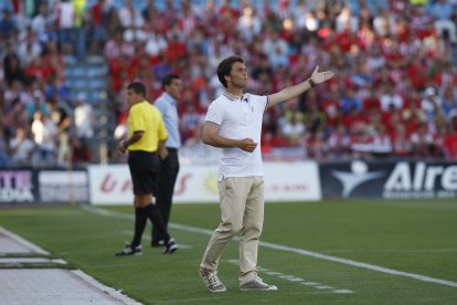 Rubi dirigiendo al Girona en el Mediterráneo allá por 2013.