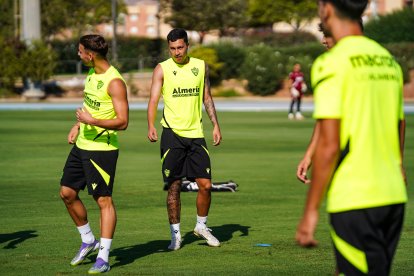 Thalys espera estrenarse en el Almería en casa.